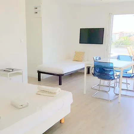 Apartment Roof Top Avec Jacuzzi Privatif Fréjus
